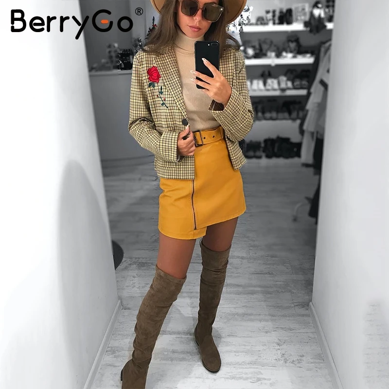 Женская мини-юбка BerryGo черная Повседневная Уличная юбка из искусственной кожи с