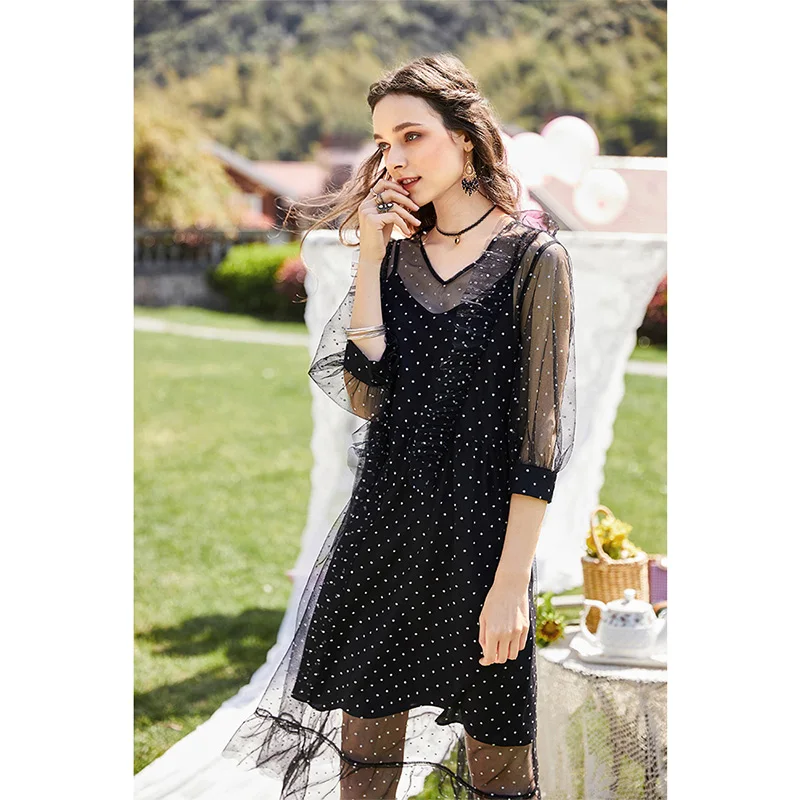 Женское платье с оборками ARTKA розовое фатиновое из двух предметов V образным