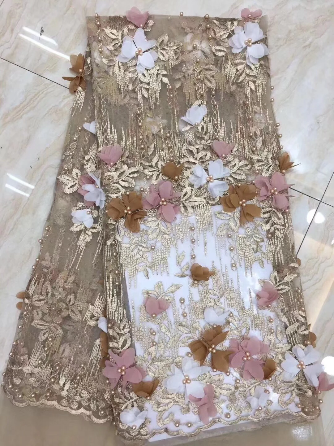 

Embroidered French Tulle Lace Fabric Beaded Lace Applique Fabric For Wedding African 3D Flower Lace Fabric High Quality KCD9160
