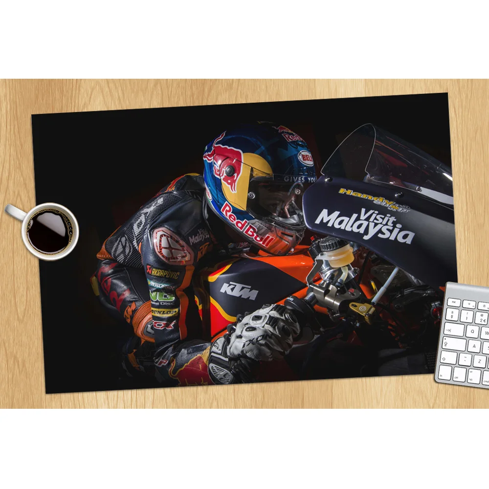 Постеры и печати Гоночный спорт Мотоцикл Мотобайк Изображения на холсте Картина для украшения дома и комнаты.