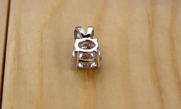 1CT блестящая бижутерия повезло кулон слайд 750 Цепочки и ожерелья искусственные бриллианты SONA кулон Обручение 750 золотые украшения камень-оберег