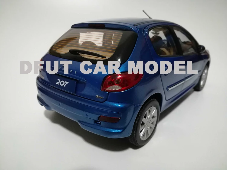 Литая 1:18 игрушка из сплава, модель автомобиля 207, детские игрушечные машинки, оригинальные авторизованные подлинные детские игрушки