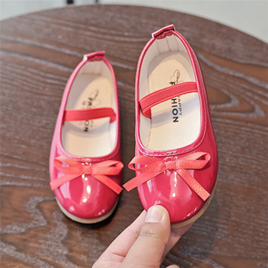 Школьная обувь для девочек новинка 2018 модные детские кроссовки с бантом