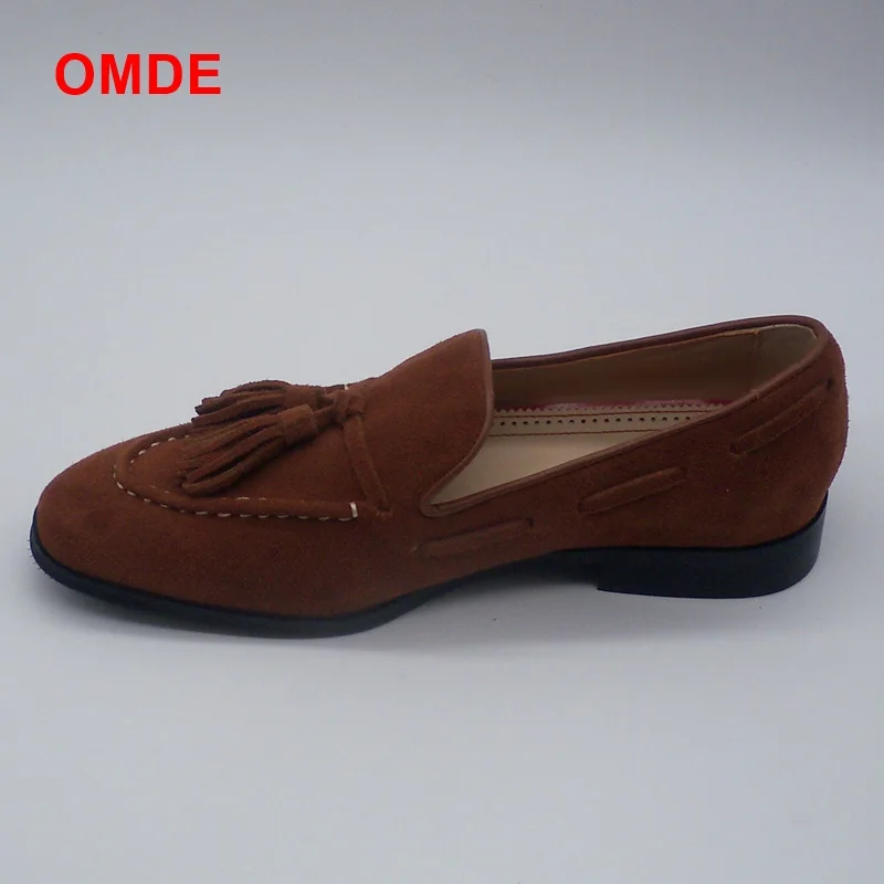 OMDE/летние коричневые замшевые лоферы; мужские лоферы с кисточками; мужские слипоны из натуральной кожи; обувь для вождения; мягкие мужские мокасины