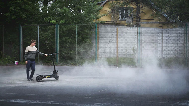 11 дюймов электрический скутер 3200 Вт внедорожный двигатель 60V 20ah-30ah литиевая батарея двойные передние и задние колеса максимальной скорости 80 км/ч