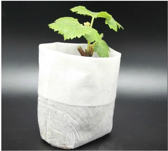

wholesale 200 pcs plant-fiber Nursery Pots Seedling-raising bags Garden Supplies Can degrade Environmental protection 8*10
