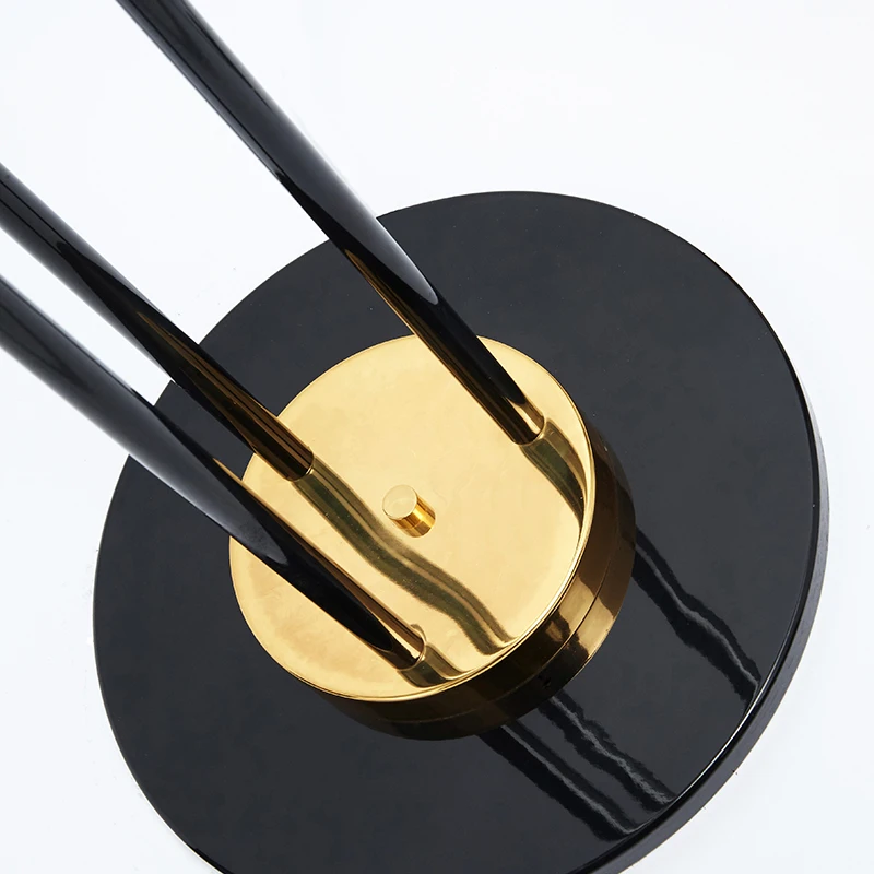 Дизайнерские Модные золотые с черными ручками торшеры постмодерн простое