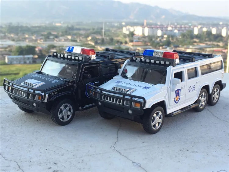 1:32, шесть патронов Hummer, полицейская мигающая литая под давлением модель автомобиля с оттягиванием, четыре двери, открытая модель, игрушки, автомобиль для детей, подарки