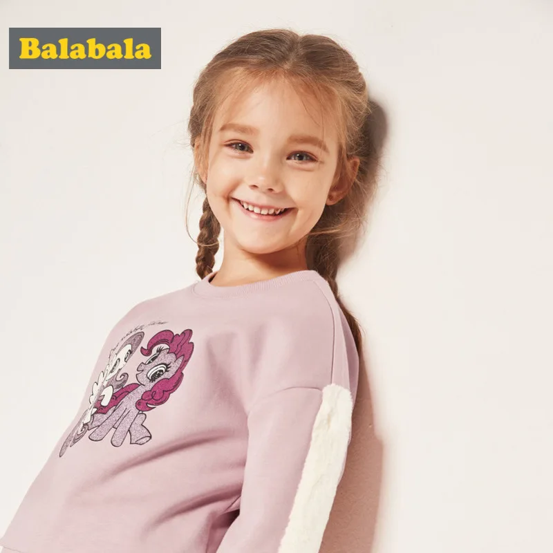 Balabala/Толстовка на флисовой подкладке для девочек, с рисунком, с искусственным мехом на рукавах, спущенным плечом, пуловер, толстовка с манжетами и каймой в рубчик