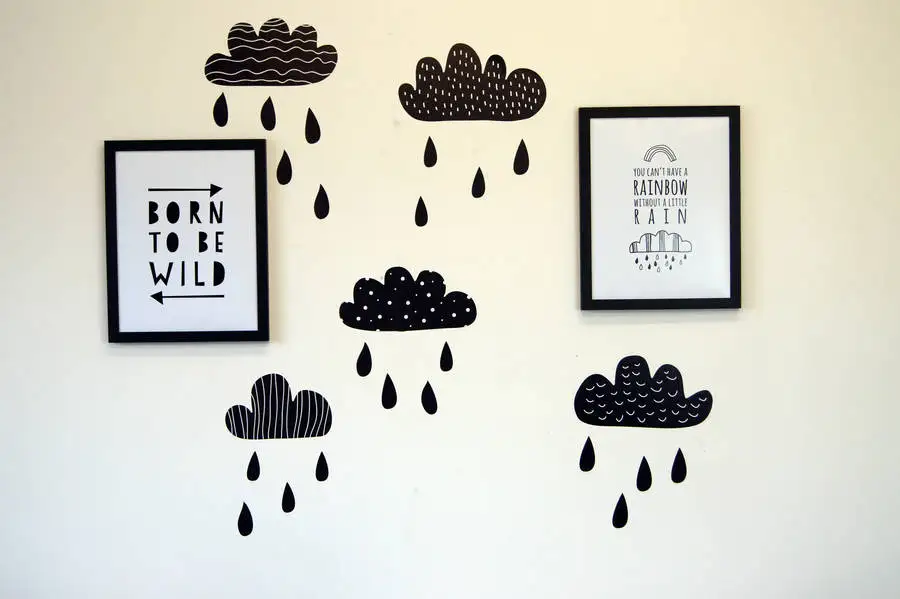 Монохромные наклейки на стену с облаками и каплями дождя декоративные для