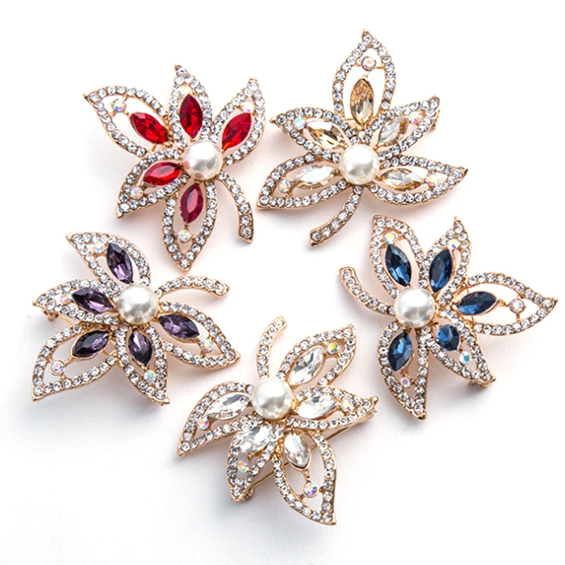 

50pcs/lot free shipping Rhinestone crystal Maple leaf woman's elegent brooch pin/lapel pin for gift/party/dress decoration
