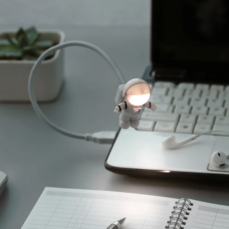 Spaceman клип светодиодный USB свет гибкий Чтение Настольная лампа Свет астронавт