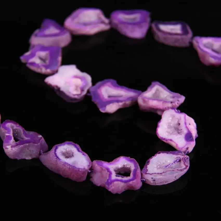 Бусины-кулоны из агата фиолетовые плиты в произвольной форме 12-15 шт. | Украшения и