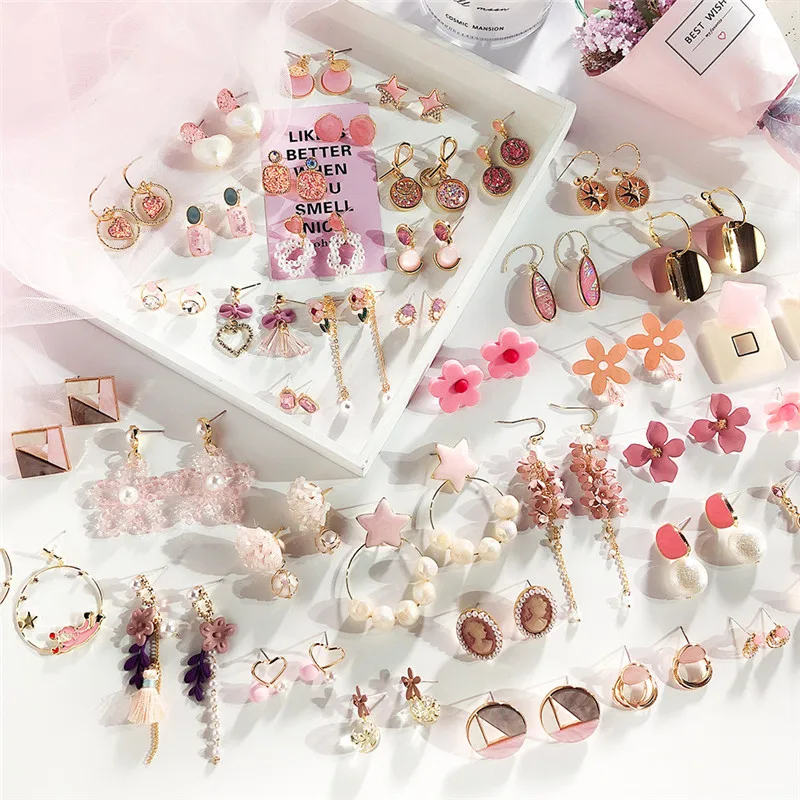 Набор женских серег-подвесок с розовыми цветами кисточками и звездочками |
