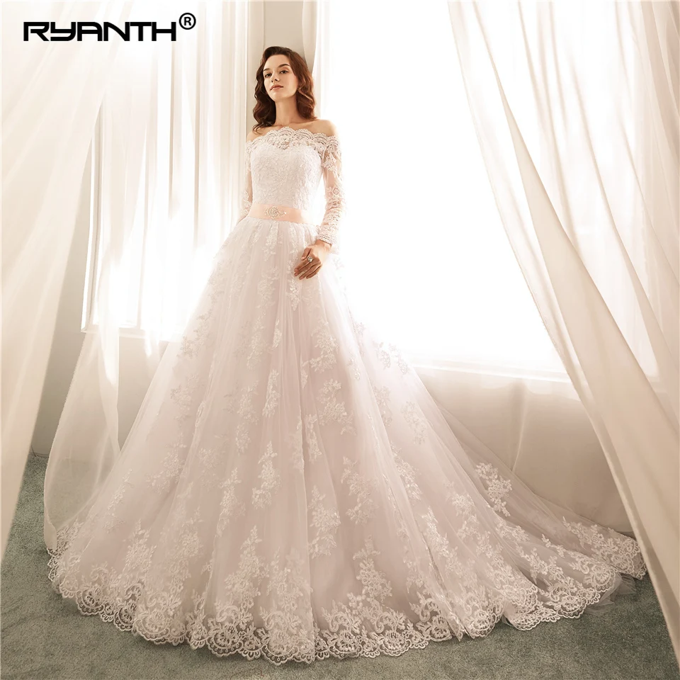 

Robe De Mariage Lace Long Sleeves Wedding Dresses Ball Gown Boat Neck Vintage Wedding Gown Vestido de Noiva 2018 Abiti Da Sposa