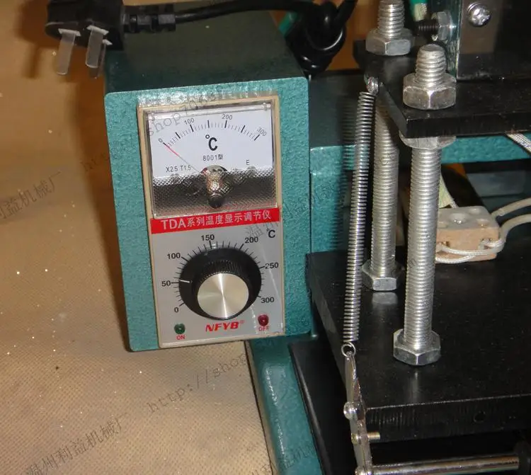 1 шт. ПВХ карты членов клуба бронзировальная машина по дереву для горячего