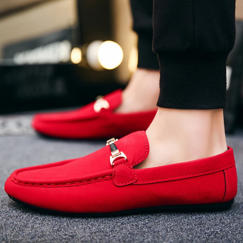 

Designer Men Loafers Zapatos De Hombre Slip-On Leather Shoes Casual Male Shoes Adult Red Driving Moccasin Soft Non-slip Loafers