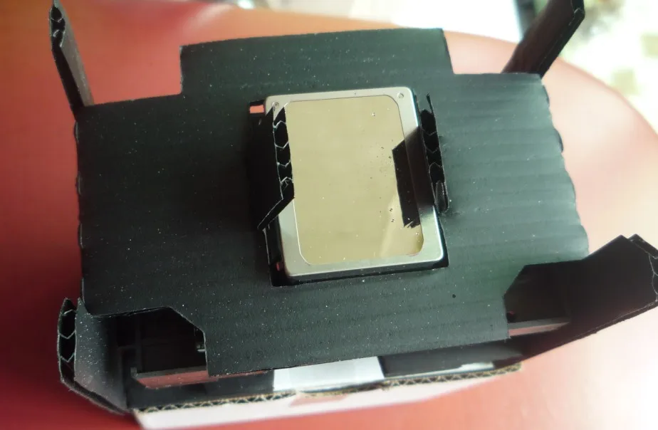 Новая и оригинальная печатающая головка F180040 для принтера EPSON R290 L805 L810 L850 R330 T50 L800