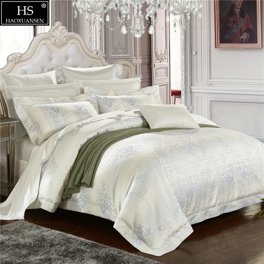 Набор постельного белья Egyptian Cotton Yarn Dyed Jacquard White Baroque Design 4Pcs - простынь, наволочки, пододеяльник - размеры Queen King, плотность 650TC.