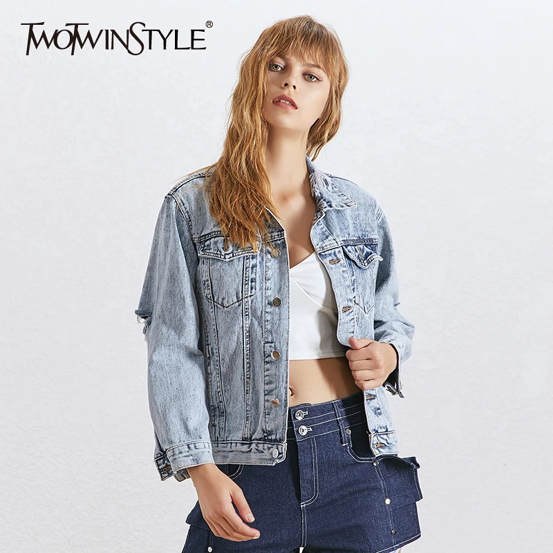TWOTWINSTYLE куртка женская Джинсовая с отворотом длинным рукавом рваные модная осень