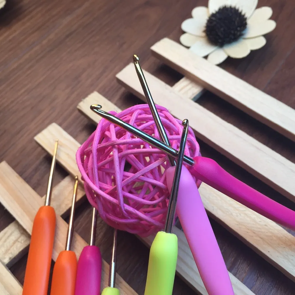Лидер продаж 8 размеров/комплект цветные мягкие крючки для вязания из АБС и