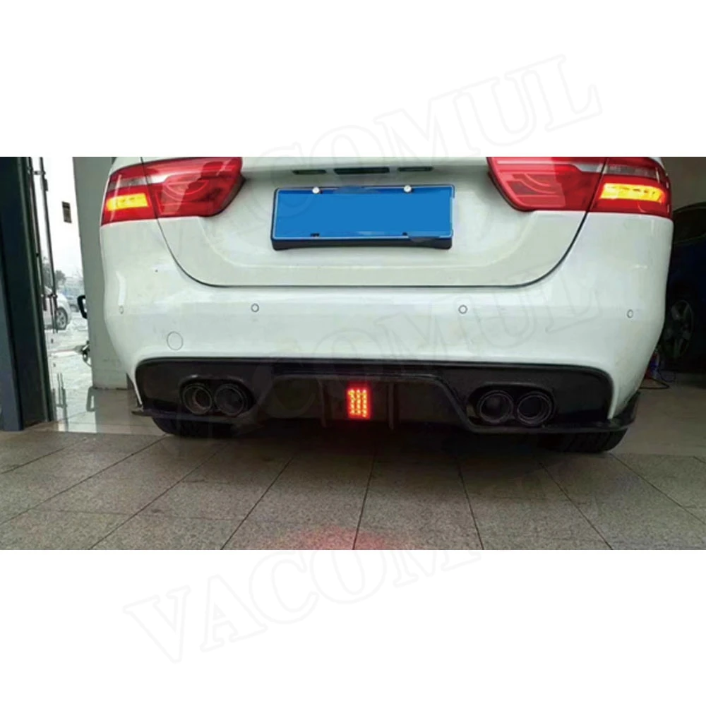 Углеродного волокна задний спойлер диффузор подходит для Jaguar XE с светодиодный свет задний бампер