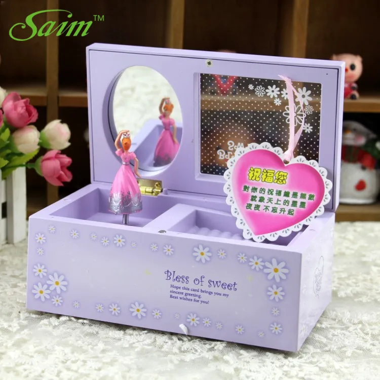 Пластиковая шкатулка Saim креативная музыкальная прямоугольная вращающаяся для