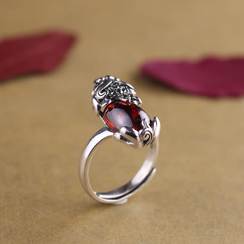 Женское кольцо из серебра 100% пробы с красным нефритом|Кольца| |