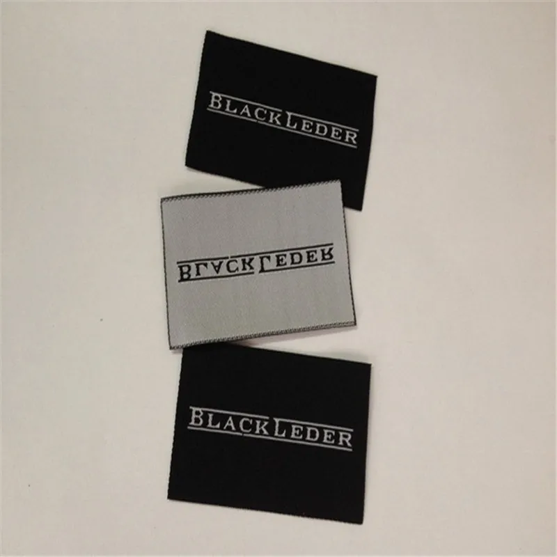 

Custom 4*6.8cm Woven Label Clothing Main Label