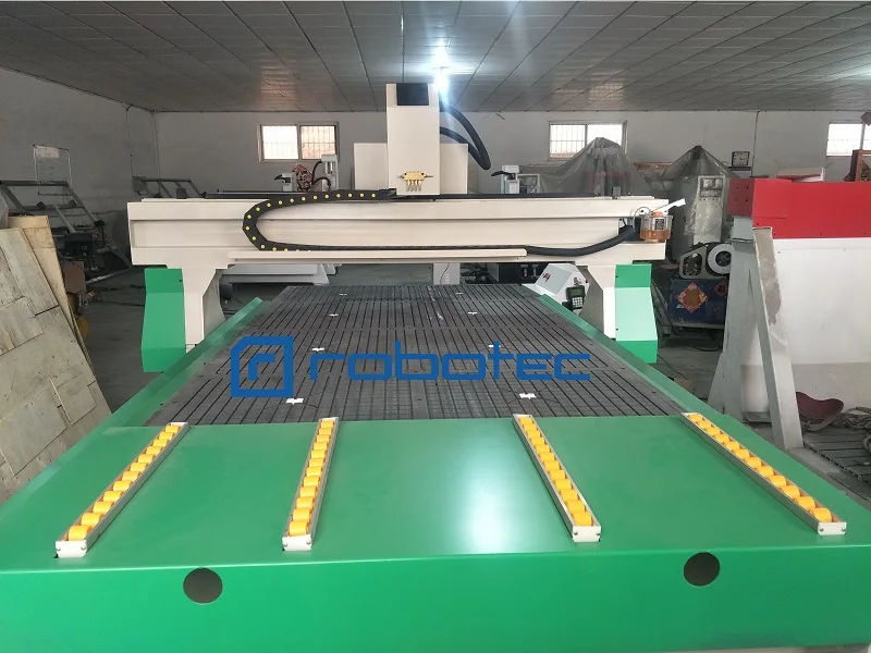 Двойной стол Китай Cnc маршрутизатор/3 осевой фрезерный станок ЧПУ для дерева