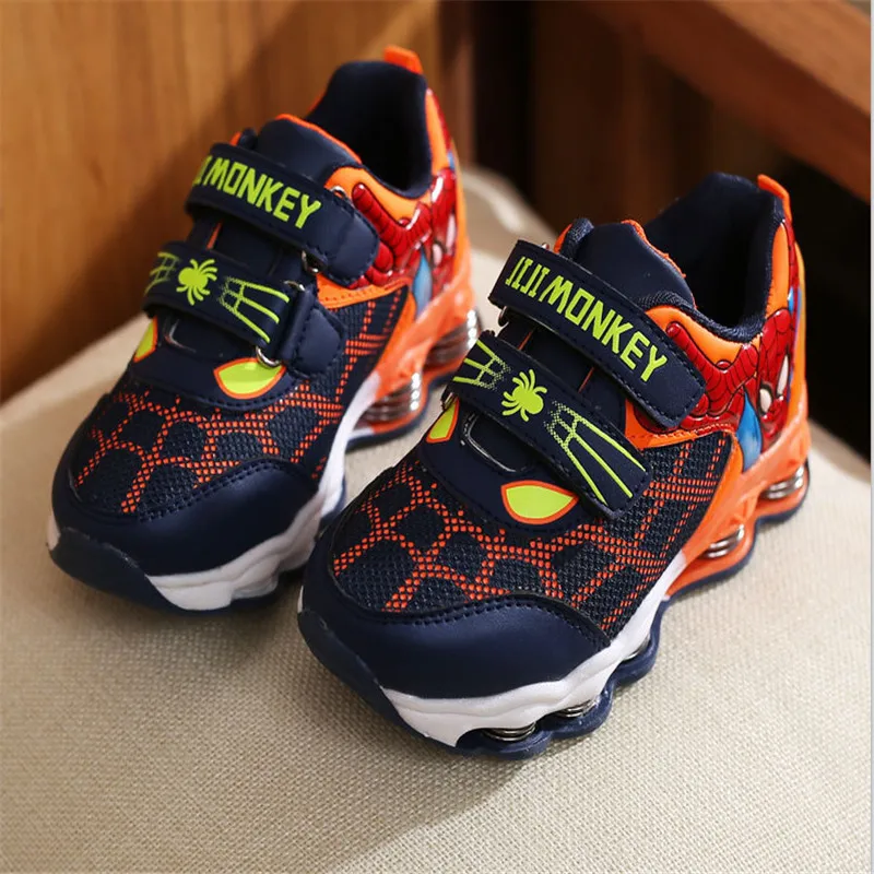 Новинка брендовая Весенняя детская обувь паук ночь вспышки Спорт Кроссовки