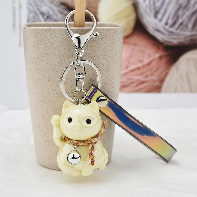 Lt Yellow Новинка, брелок для ключей Lucky Cat, милый мультяшный брелок для ключей, пара колокольчиков, ПВХ, волшебный цвет, кожаный шнур, брелок для автомобиля, сумка, висячая, K2269 - Цвет: Lt Yellow