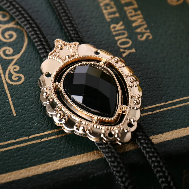 Мужской костюм в ковбойском стиле металлический галстук бабочка из