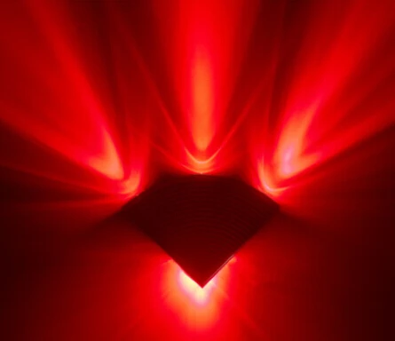 Бесплатная доставка 4 Вт алюминиевая треугольная светодиодная настенная лампа