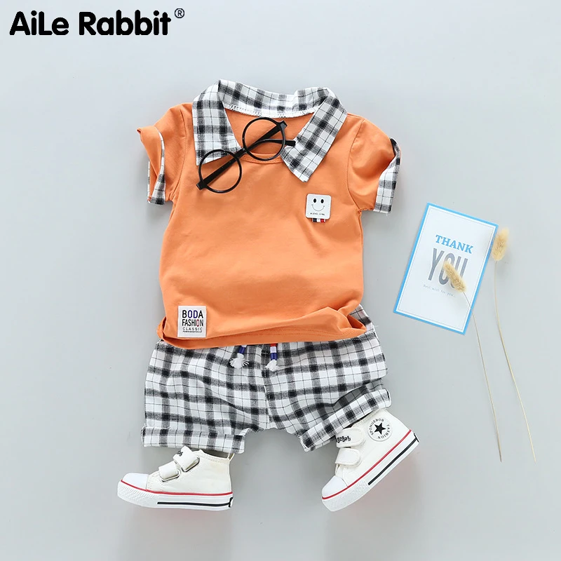 AiLe Rabbit Two children's clothing wholesale summer new boy cotton suit gentleman a undertakes to small |