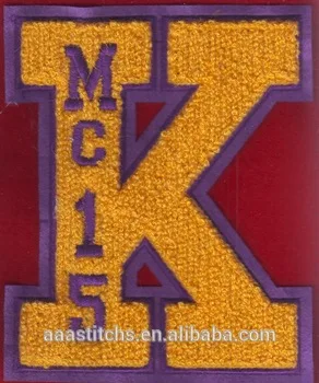 Бесплатная доставка нашивки из синели с вышивкой на заказ буквой K и логотипом