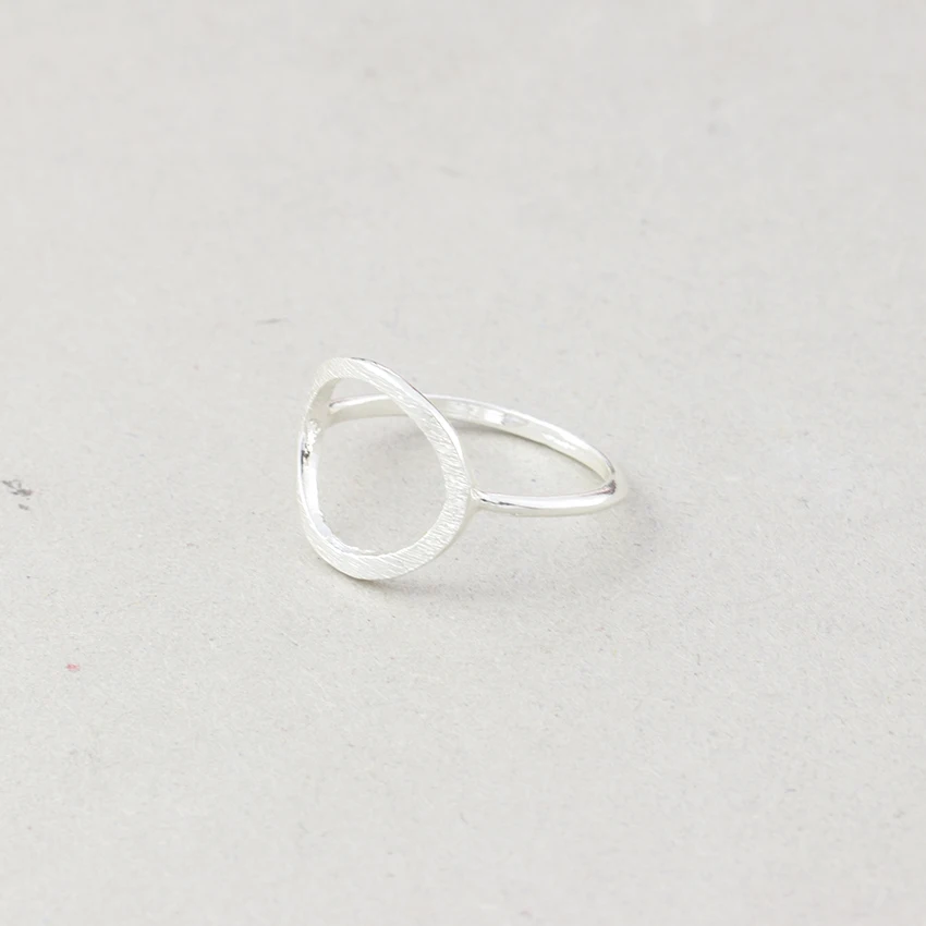 Минимализм Jewelry цвета: золотистый, серебристый Цвет Мода Открытый круг Кольца высокое качество Modern Eternity кольцо для Для женщин Обручение подарок