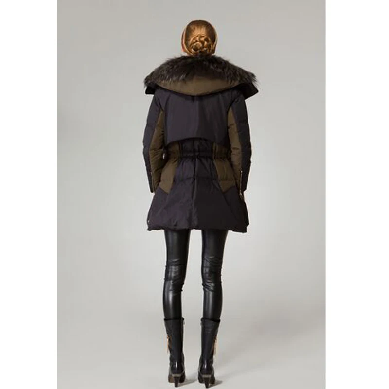 Женский пуховик с воротником из меха енота толстый тонкий на белом утином пуху