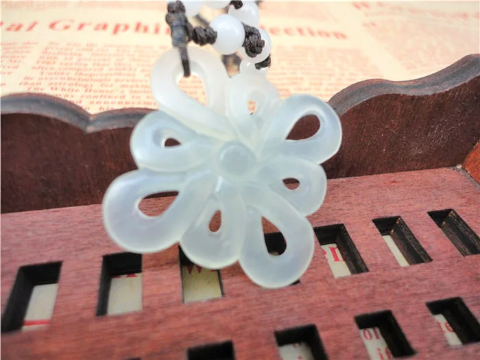 

Chinese natural and natural stone pendant necklace carved hollow engraving Chinese knot pendant female JADES jewelry