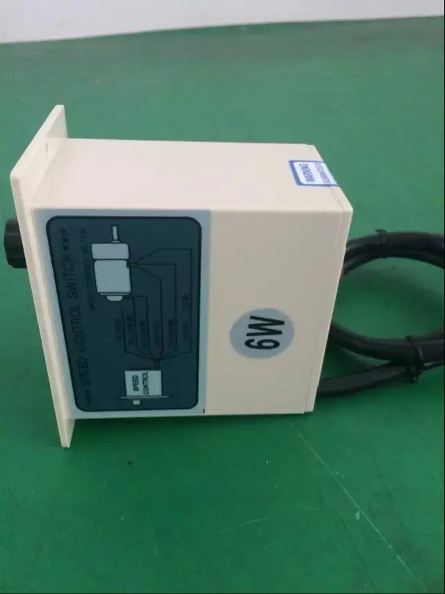 Регулируемый контроль скорости 6W 15W 25W 40W 60 W-140 W 180W 200W AC мотор разработан CVT |