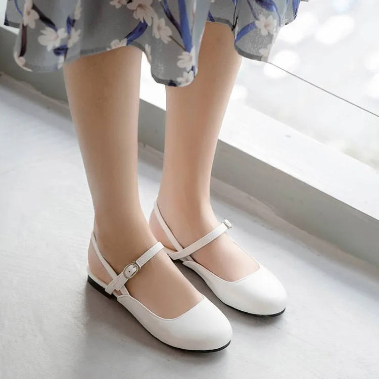 Сандалии женские на плоской подошве босоножки с пряжкой одно слово и головкой