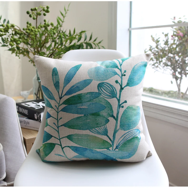 Чехол для подушки льняной с акварельными тропическими листьями зеленый