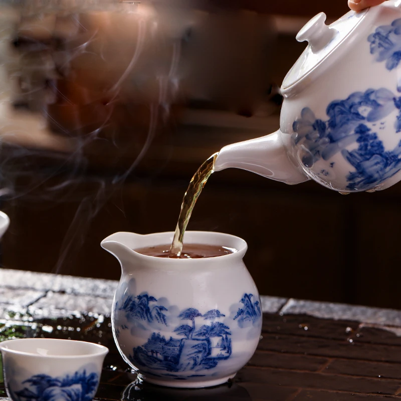 400 мл бутик Цзиндэчжэнь сине белый фарфоровый ручная роспись Ландшафтный Чайник