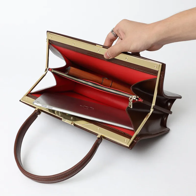VM FASHION KISS 2017 New Autumn And Winter Genuine Leather Frame Handle Bags Luxury Handbags Women Designer Pochette|designer women bag|fashion