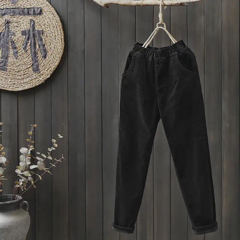 Фото Plus Size Vintage Winter Pants Women Elastic Waist Corduroy Loose Casual Harem Long Trousers Sweatpants C5120 Женская одежда Plus Size Vintage Winter Pants Women Elastic Waist Corduroy Loose Casual Harem Long Trousers Sweatpants C5120 Женская одежда