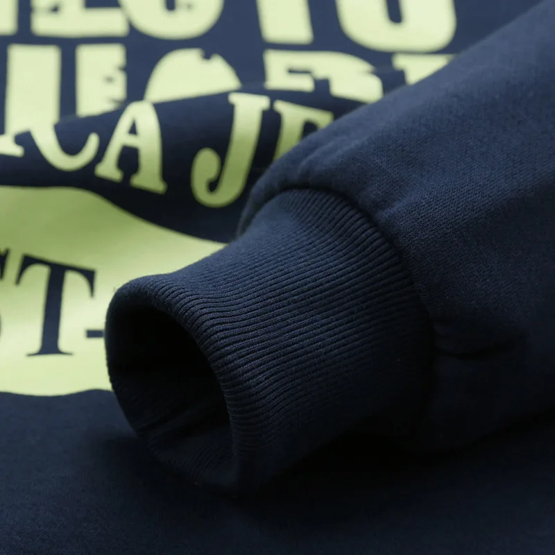 

Sportswear & Accessories