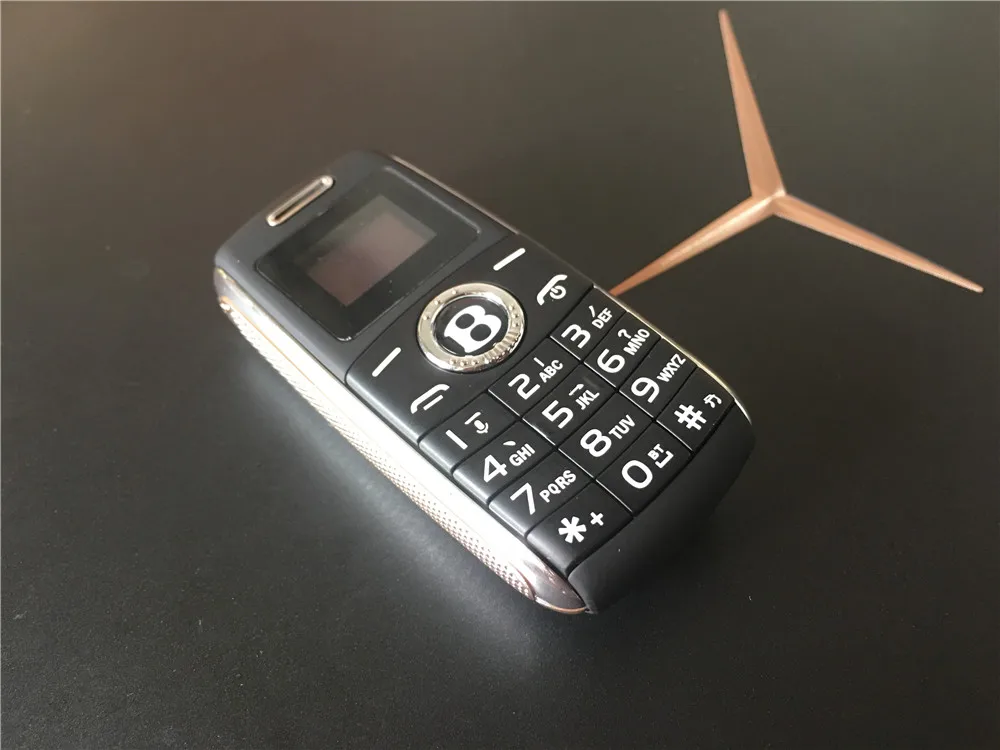 Разблокированный мини мобильный телефон 0,6" Bluetooth Dialer Hands Mini Phone MP3 Magic Voice Dual Sim маленький сотовый телефон