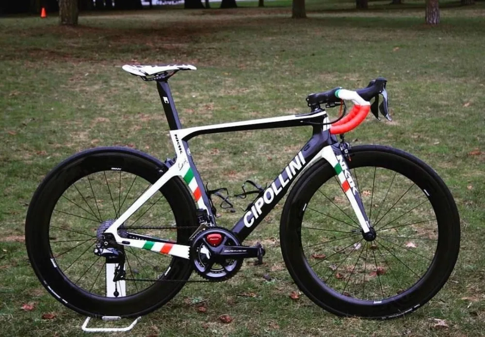 Слово Chamption Cipollini NK1K углеродный шоссейный велосипед с оригинальным R7000 R8000 указано Cipollini руль седло