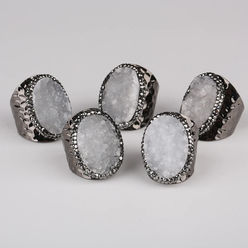 Овальные белые прозрачные АВ грубые друзы кристалл каменный шарик