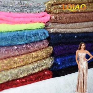 Ткань с блестками и вышивкой, 1 ярд